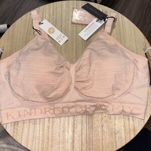 NWT XL Busty Kindred Bravely nursing/pumping bra Peachy Nude Padded Comfy
